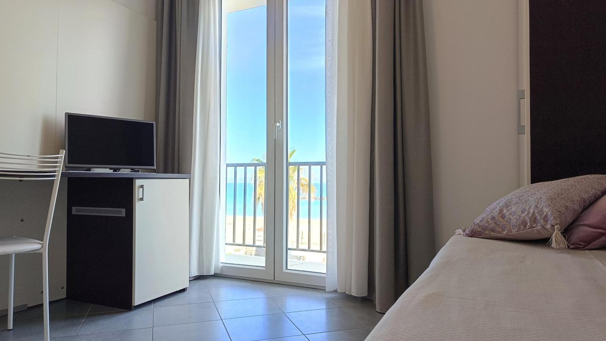 Lido Rooms & Apartments Lido di Fermo Eksteriør billede