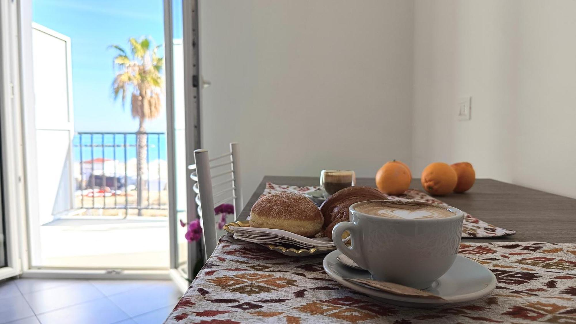 Lido Rooms & Apartments Lido di Fermo Eksteriør billede